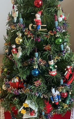 Vintage 50s-60s Artificial Decorated Prelit 21” Christmas Tree Skirt Wooden Base - Picture 16 of 17