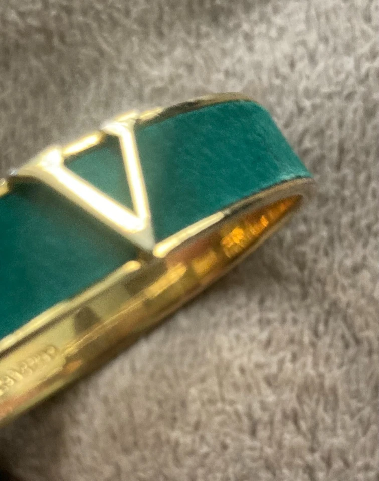 VINCE CAMUTO золотистый морской зеленый из натуральной кожи/замши браслет подержанный - Изображение 4 из 4