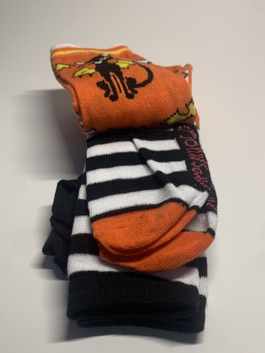 NUEVO JUEGO DE 3 PARES DE CALCETINES CREW BETSEY JOHNSON HALLOWEEN GATO NEGRO BATE RAYAS NEGRAS - Imagen 3 de 3