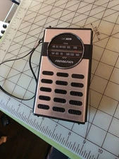 Vintage Soundesign AM-FM Pocket Radio Model 2102