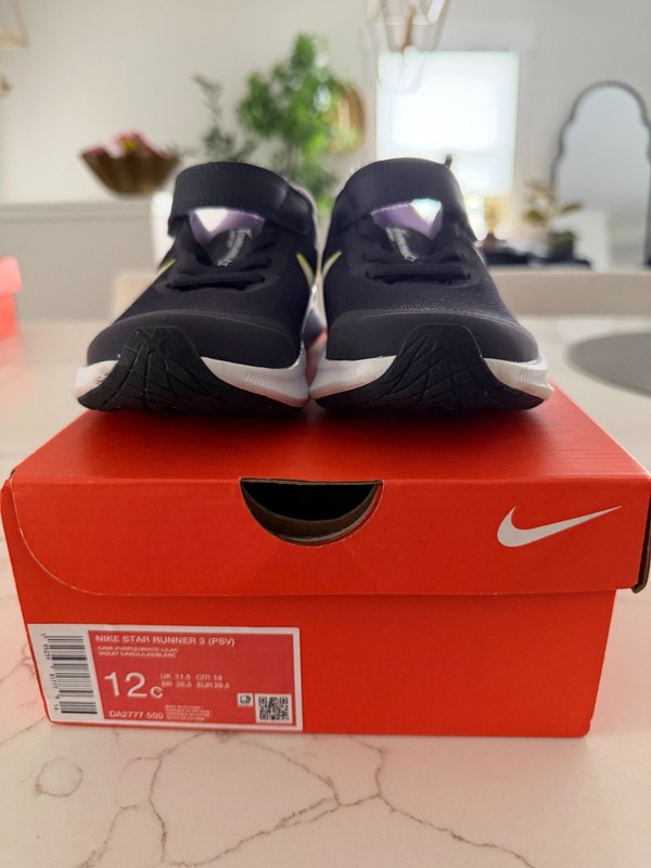 Girls Size 12C  Nike Star Runner 3 ( PSV ) Low Cave Purple with original Box