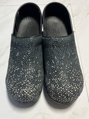 Sanita The Original Danish Clog Black Pebble Print EU 39 7.5- 8 US