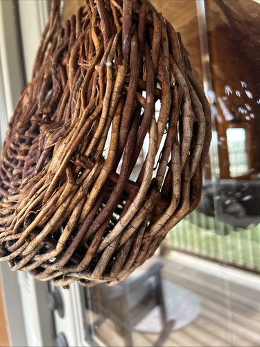 Vintage Primitive Vine & Twig Wall/ Door Pocket Basket Hand Crafted 17” X 11” - Picture 9 of 9