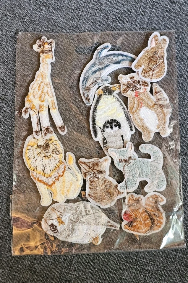Lot of 10 Iron On Embroidered Animal Patches Various Styles 1-2 Inch New Sealed - Image 3 of 3