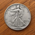 1946 Walking Liberty Half Dollar • Philadelphia • 90% Silver • #019