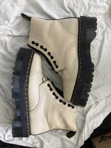 Dr Martens Sinclair Parchment Beige