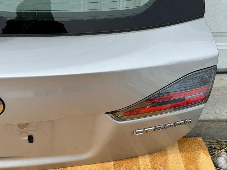 Puerta levadiza LEXUS CT200h puerta trasera escotilla carcasa OEM 2011-2017 * Foto 3 de 4