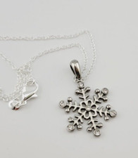 Christmas Necklace Small Pendant Snowflake Silver Tone Chain 18" 29 XM