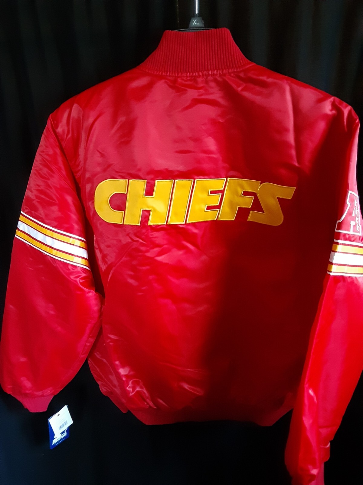 Kansas City Chiefs Men's Quilt Lined Front Snap Starter Jacket Large,XL