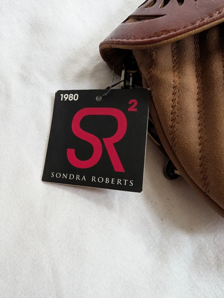 Sondra Roberts 1980 Marrón Vegano Charol Bolso Cartera Nuevo con Etiquetas Foto 3 de 4