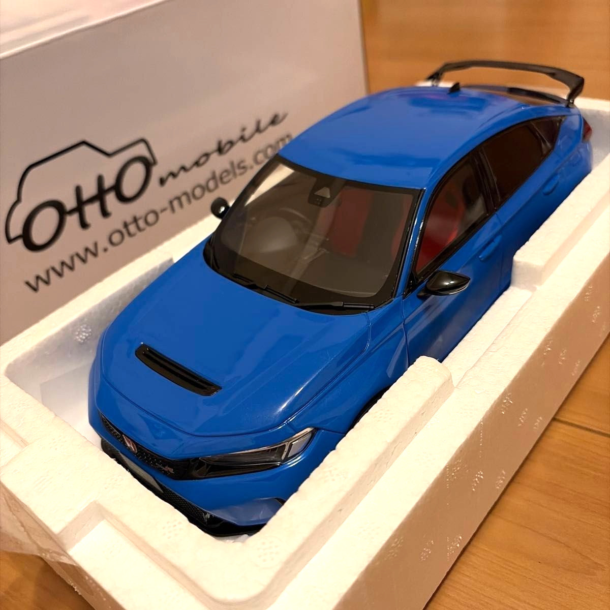 Ottomobile Honda Civic Type R 2022 1:18 OT1093