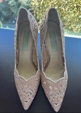 Betsey Johnson  Elsa  Pumps