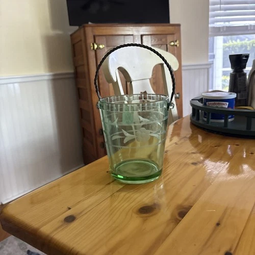 Vintage Deco Green Glass Ice Bucket Floral & Piecrust Cuttings c.1930