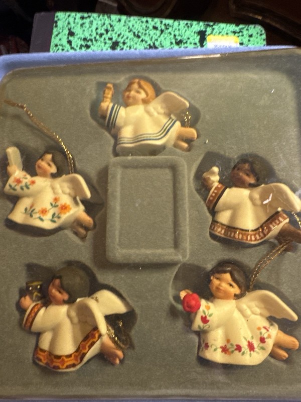 Vintage Avon Angel Ornaments Set 1983 Porcelain Christmas Taiwan ROC