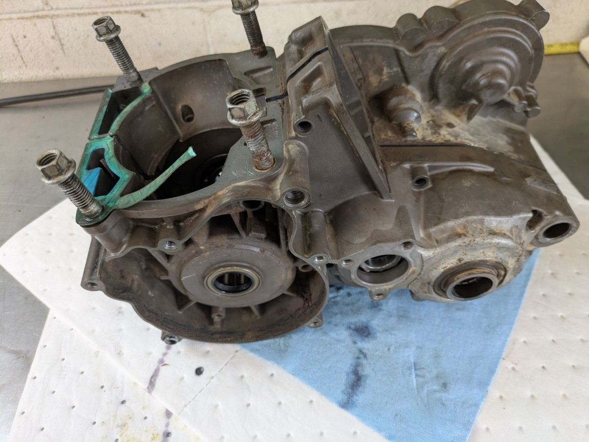 08 16 KTM 300 XC XCW 250 300 Engine Crankcase Crankcases Crank
