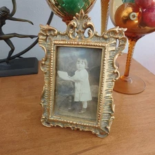 Vintage Tobi Rococo Ornate Carved Gold Gilded Wood Picture Frame 8" x 6"