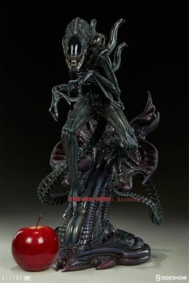 Sideshow ALIEN フィギュア &ブルーレイセット Alien Collectibles | Sideshow Collectibles