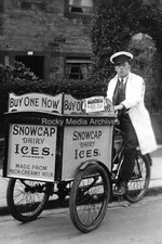 Historia social Frt-91, vendedor de helados, gorra de nieve helados lácteos. Foto