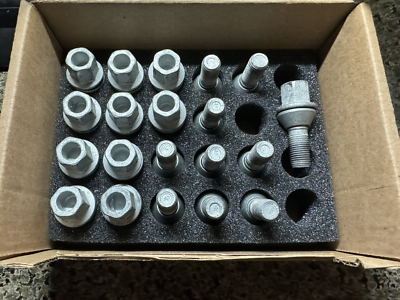 Genuine OEM 2022-2024 Range Rover L460 Sport L461 Wheel Lug Nut