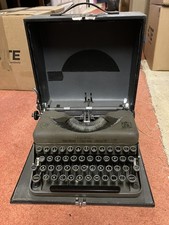 Vintage Imperial Typewriter Good Companion Model T with Original Case.