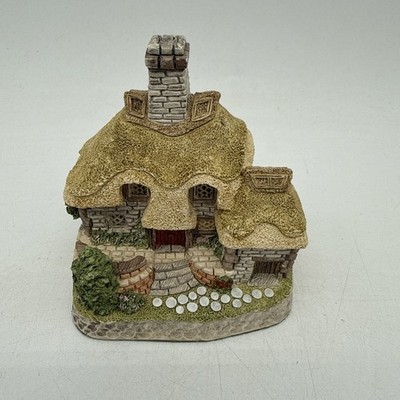 1993 Miniature House Glabe Cottage by David Winter Hand Painted Great Britain