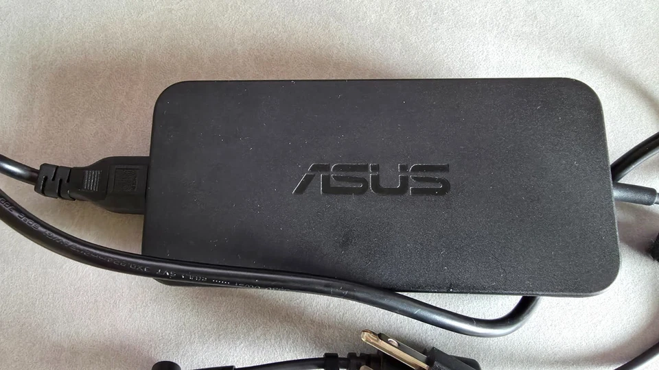 Original 19V 6.32A ADP-120RH B OEM 120W Charger 5.5x2.5m - Image 3 of 3