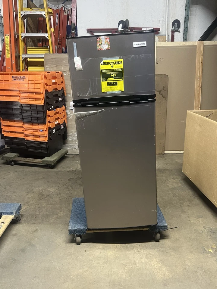 Used Refrigerator - Image 2 of 4