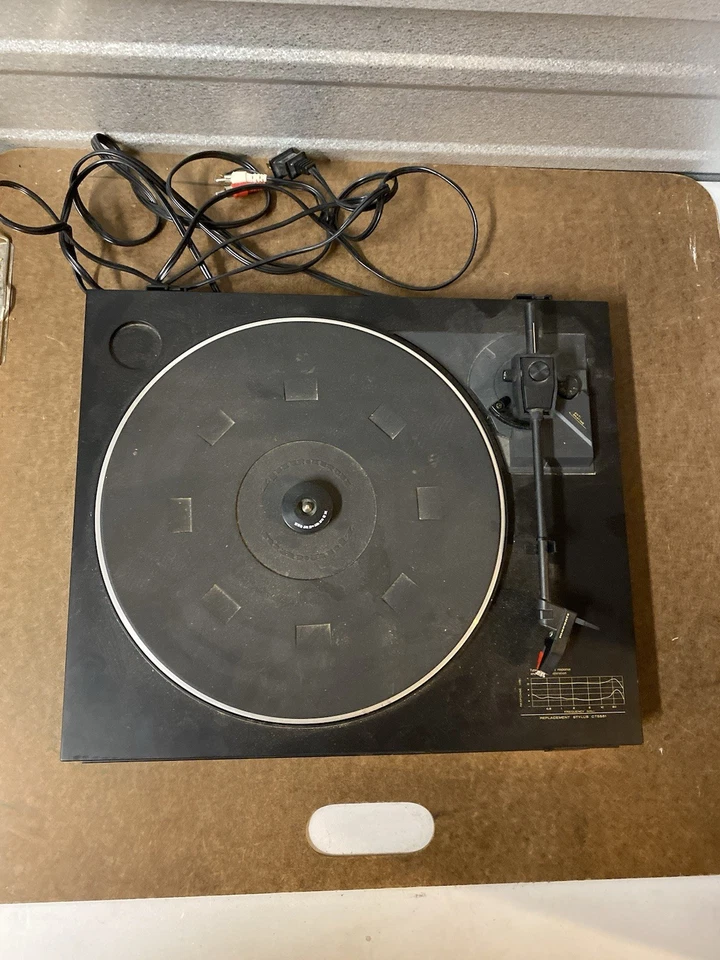  parts / repair Marantz Automatic Turntable TT151 record player - Image 3 of 4