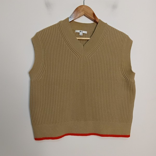 Uniqlo :C V Neck Knit Sweater Vest Women Medium Beige Clare Waight Keller