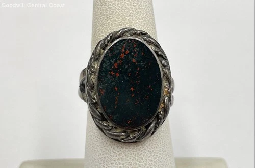925 Silver Vintage Ring W/ Oval Blood Stone