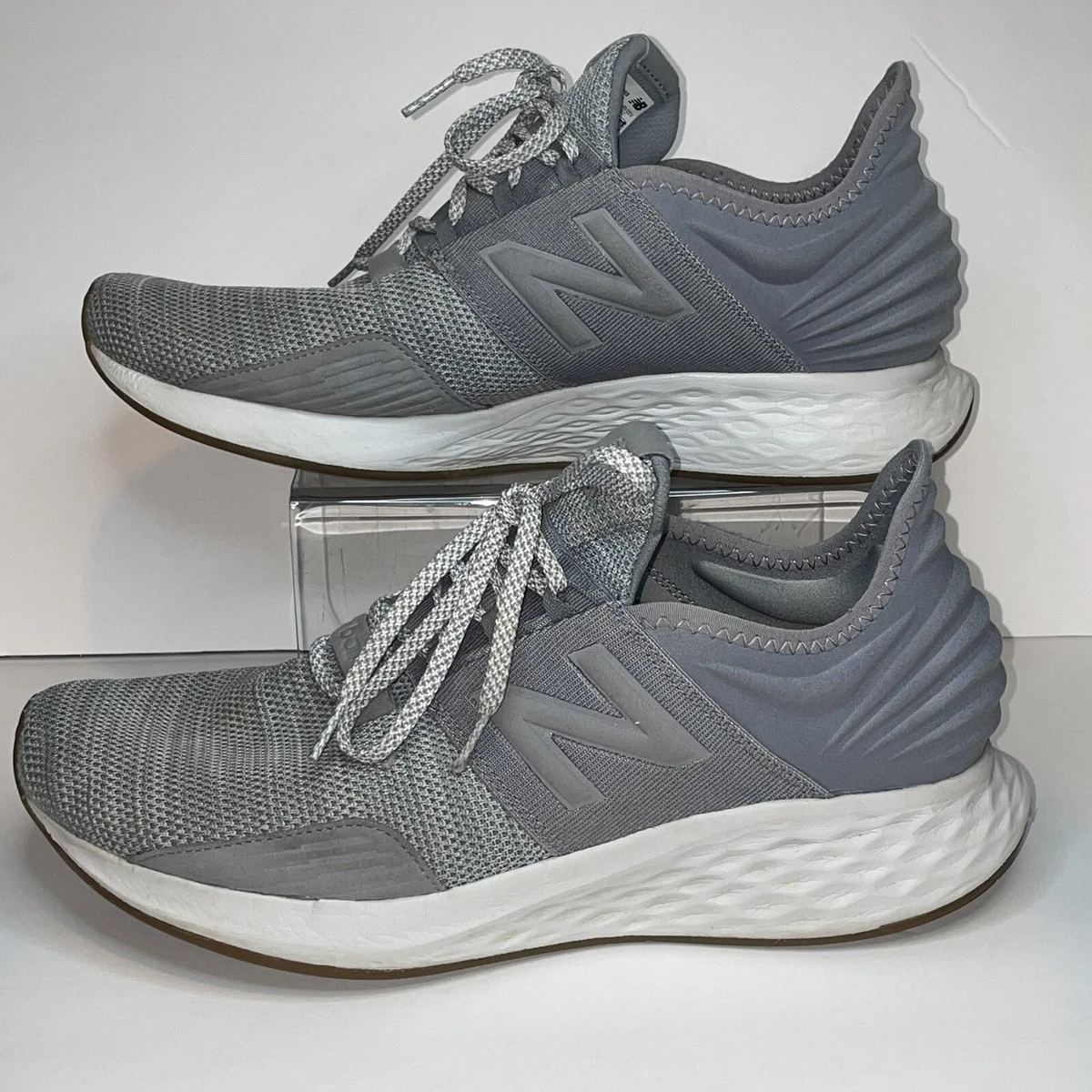 New balance roav best sale v1