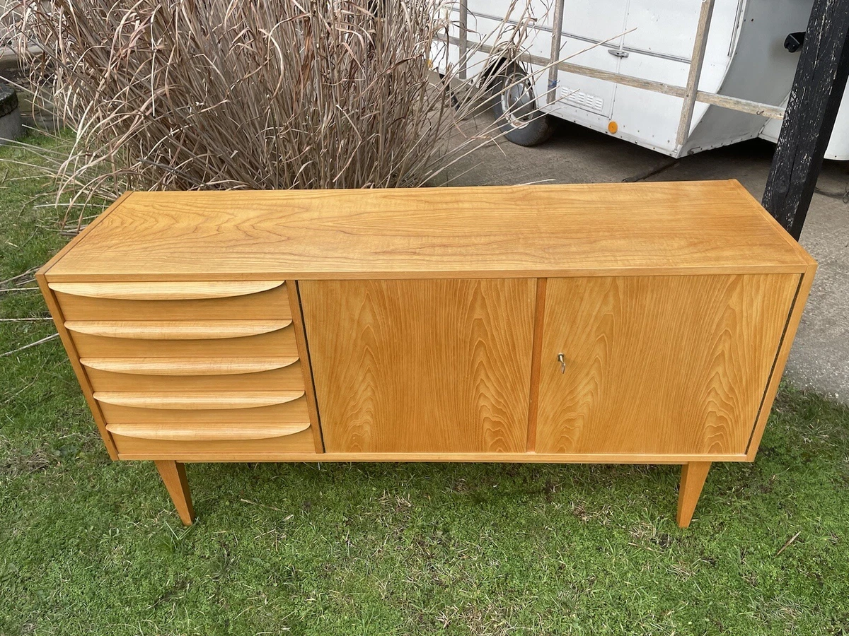 Weg Liebling prüfen ddr vitrinenschrank Gelegentlich Niederlage flexibel