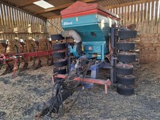 MOORE UNIDRILL DPA400 Tandem 4 Metre Trailed Direct Drill