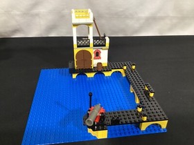 Lego Pirates Imperial Trading Post 6277 100% Complete with Instructions