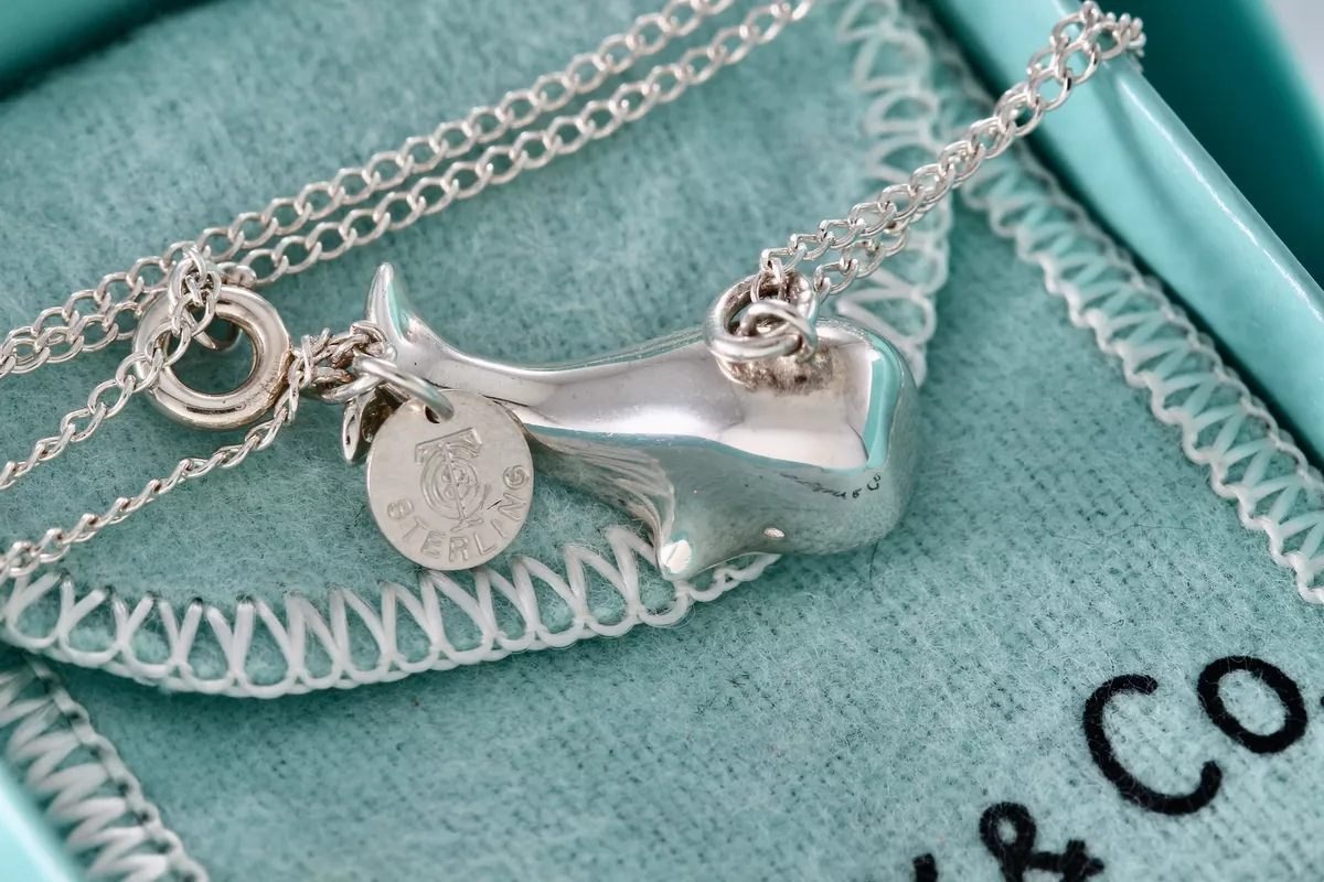 Tiffany whale necklace deals