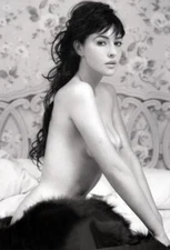 A Monica Bellucci Sexy Black And White 8x10 Picture Celebrity Print