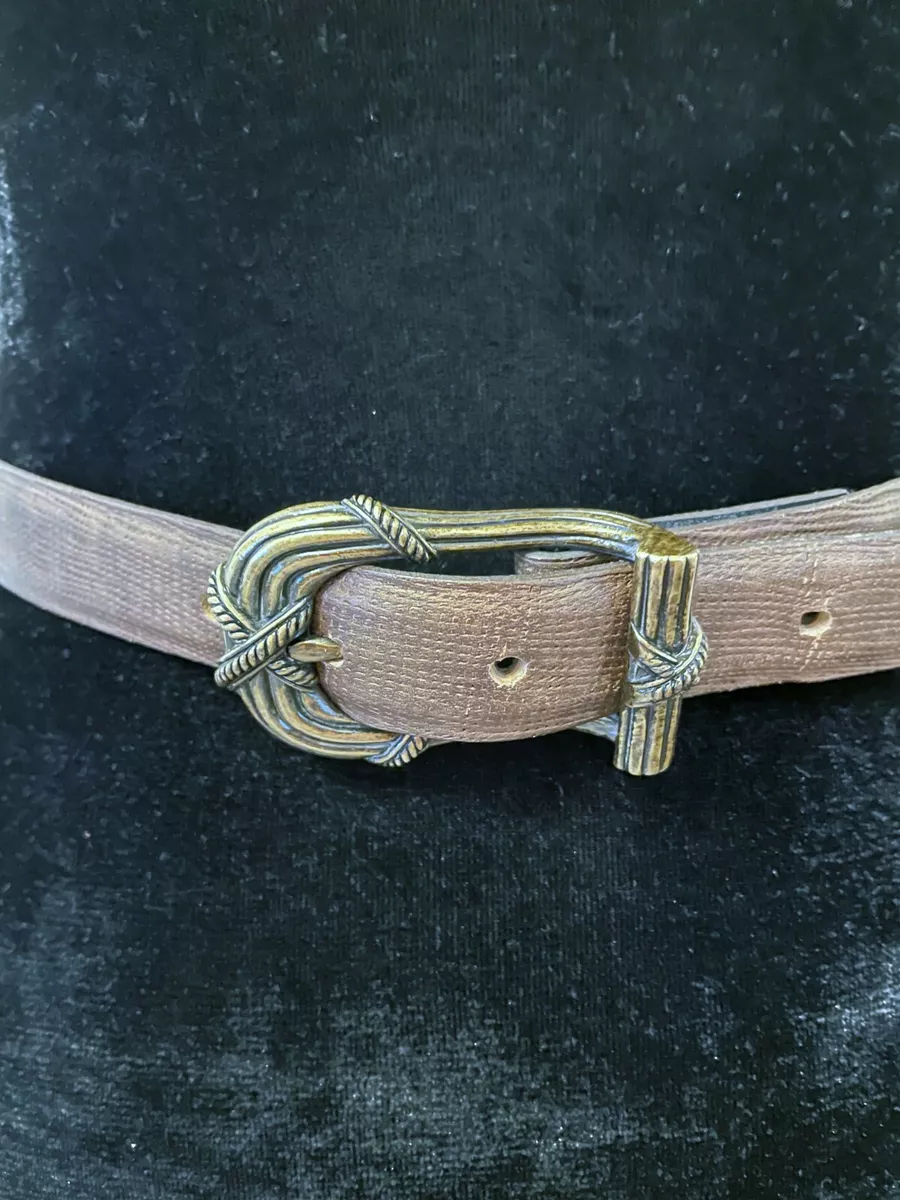 Textured leather waist belt