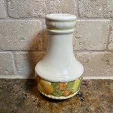 VTG Metlox Salt Shaker Della Robbia Poppytrail Vernon Embossed Color Fruit 4.5"