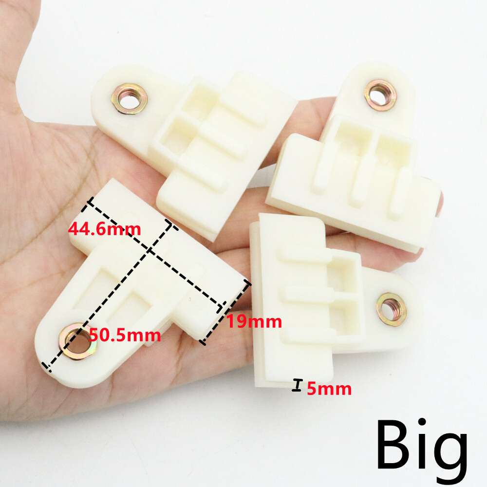 Door Lift Glass Mounting Retainer Fastener Clip For Nissan X-Trail
