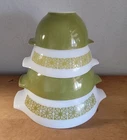 Vintage PYREX  Verde Green Square Flower Cinderella Nesting Bowl Set of 4