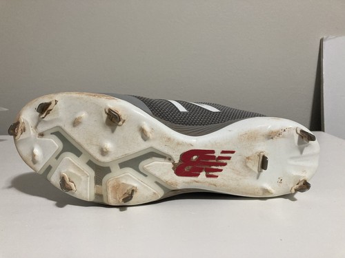 2019 Gio Urshela NY Yankees Game-Used Autographed New Balance Cleat Fanatics MLB - Picture 8 of 9