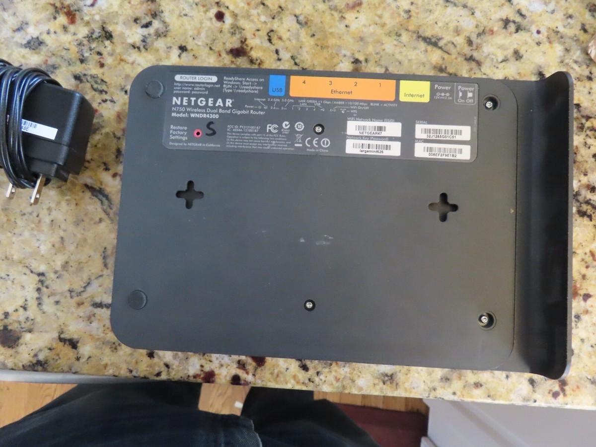 Netgear WNDR4300 WNDR3700 WNDR4000 802.11n Wireless Routers dd-wrt