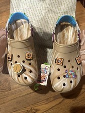 cinnamon toast crunch crocs size 15