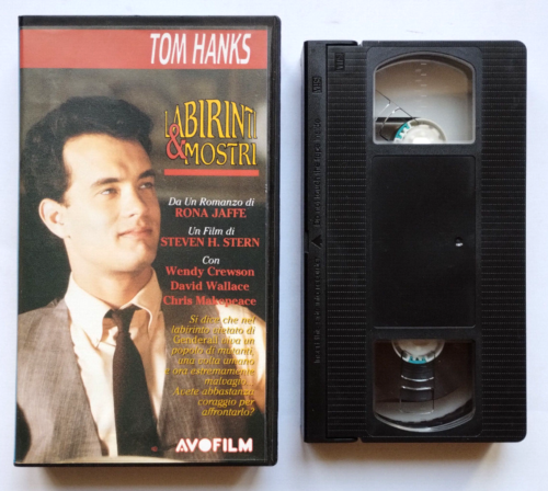 Vhs Labirinti e Mostri Film Ita Avventura Tom Hanks AvoFilm Videocassetta (V195) - Zdjęcie 1 z 1