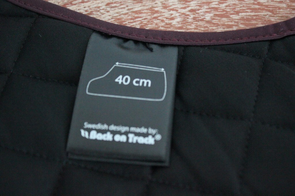 Manteau Back on Track Night Collection Ruby 40cm pour Chien