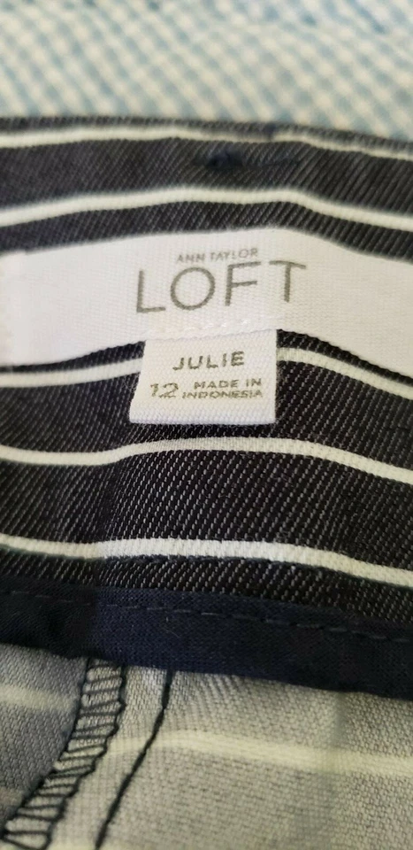 Pantalones informales Ann Taylor LOFT para mujer Julie azul marino a rayas 12 usados en excelente estado Foto 4 de 4