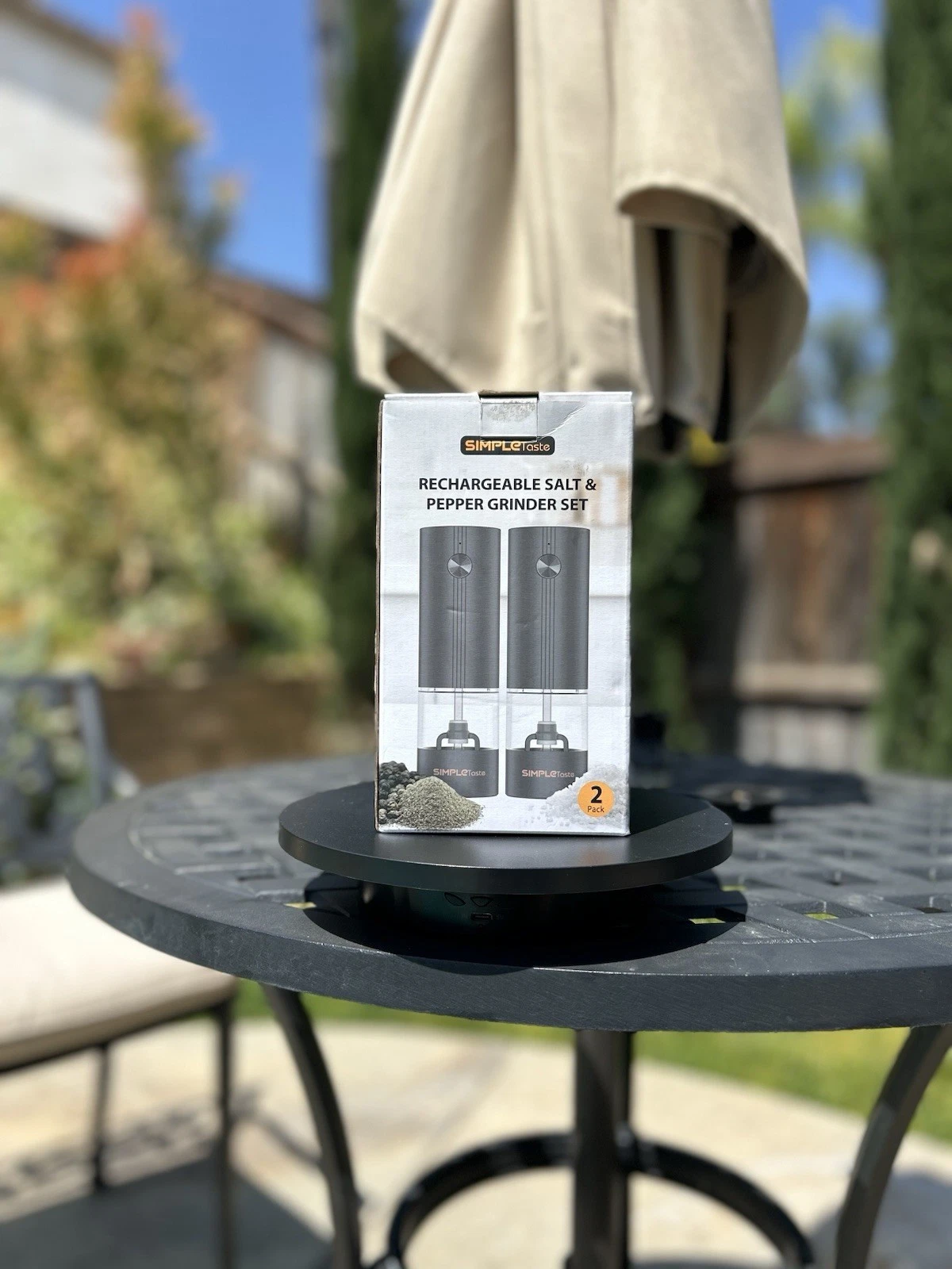 SIMPLETaste Rechargeable Salt & Pepper Grinder Set Adjustable Automatic 2-Pack