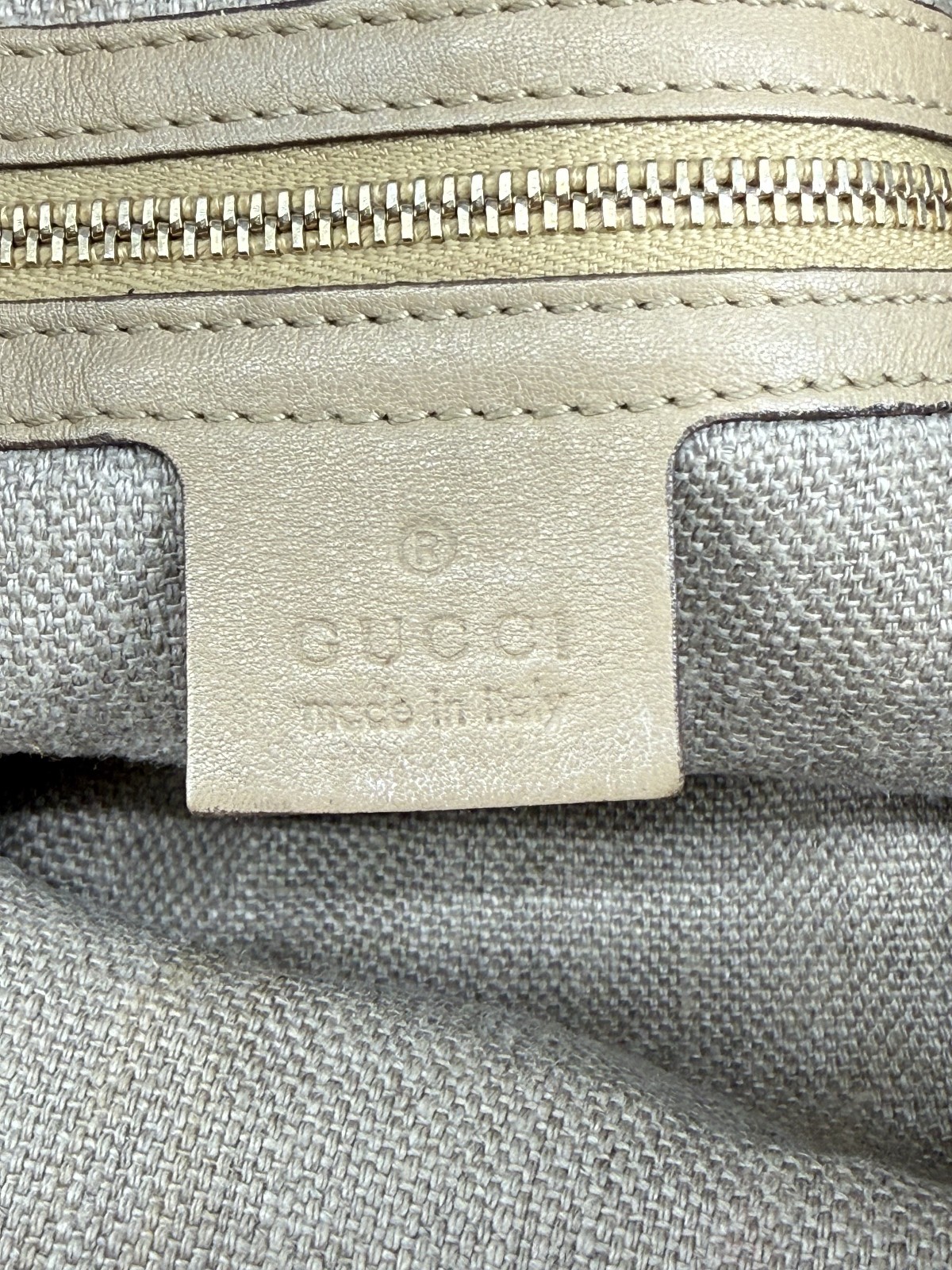 Gucci Python Embossed Leather Bag Nougat Trim 169… - image 15