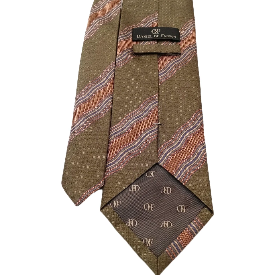 Corbata Daniel De Fasson Hombre Verde Oliva Rayas 57" Largo 100% Seda Hecha a Mano Foto 4 de 4