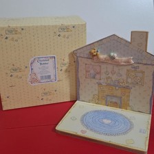 CHERISHED TEDDIES ''OUR CHERISHED FAMILY'' WOOD HOUSE DISPLAYER CRT014